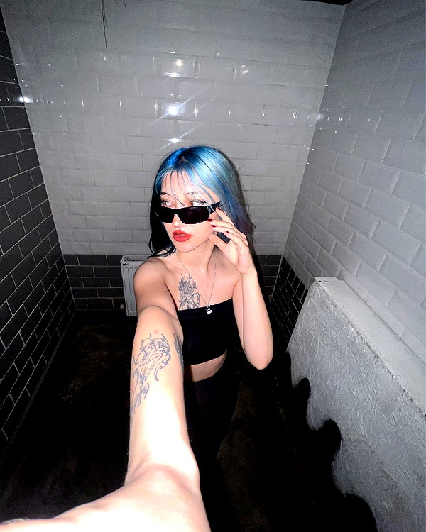 madamist_ instagram image archive image