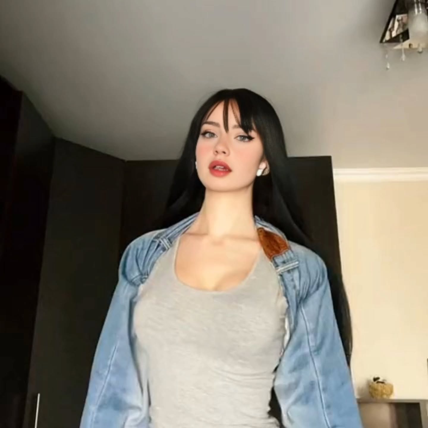 beijoskaa instagram image archive image