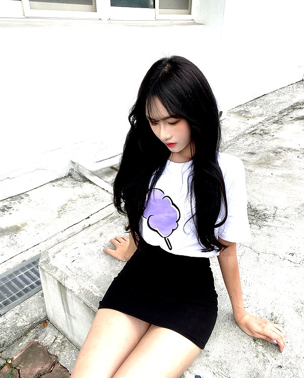 lai_931201 instagram image archive image