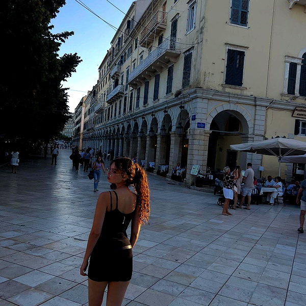 __yaheli_ instagram image archive image