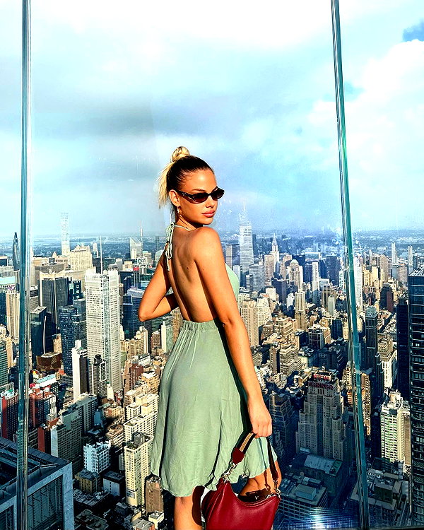 barzomer instagram image archive image