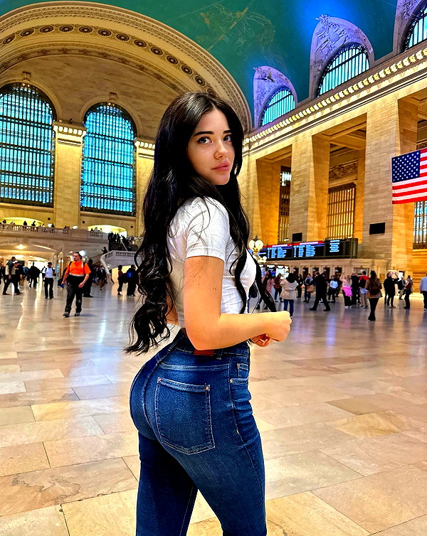vanessa.rhd instagram image archive image