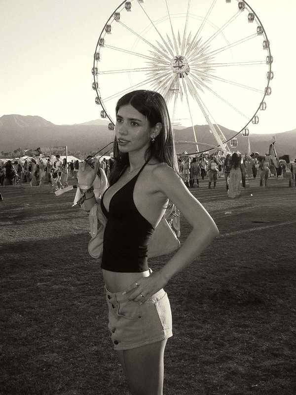 ainaratorneg instagram image archive image