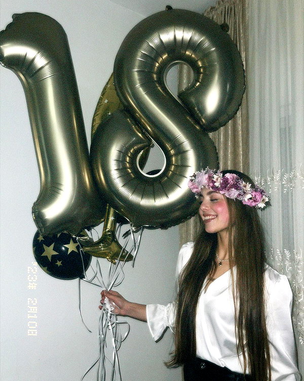 mishel_d_ instagram image archive image