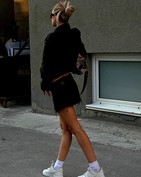 kkwwwv instagram image archive image