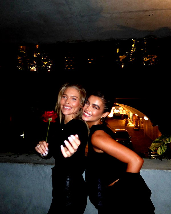 oliviaphillipps instagram image archive image