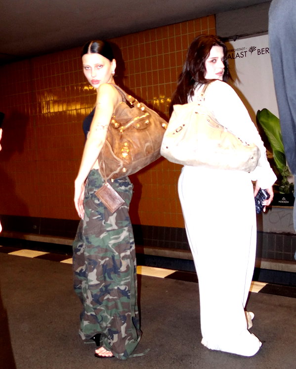 karolinaawasik instagram image archive image