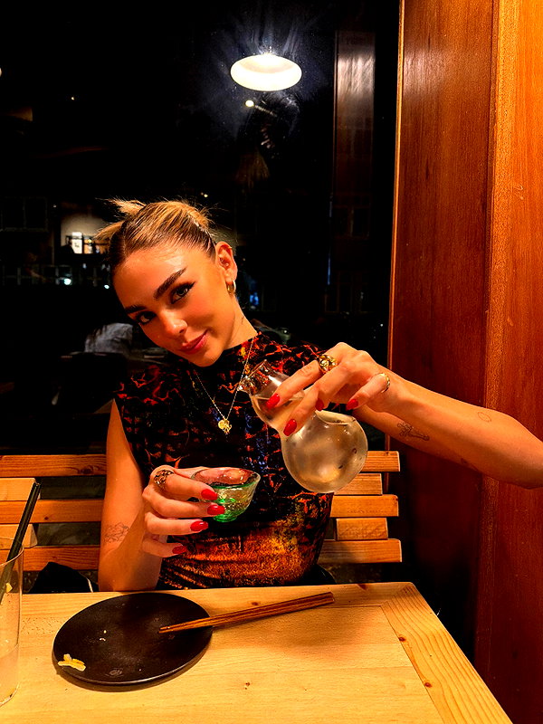 maya.keyy instagram image archive image