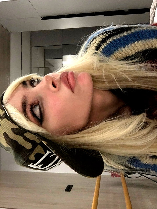 anya4everr instagram image archive image