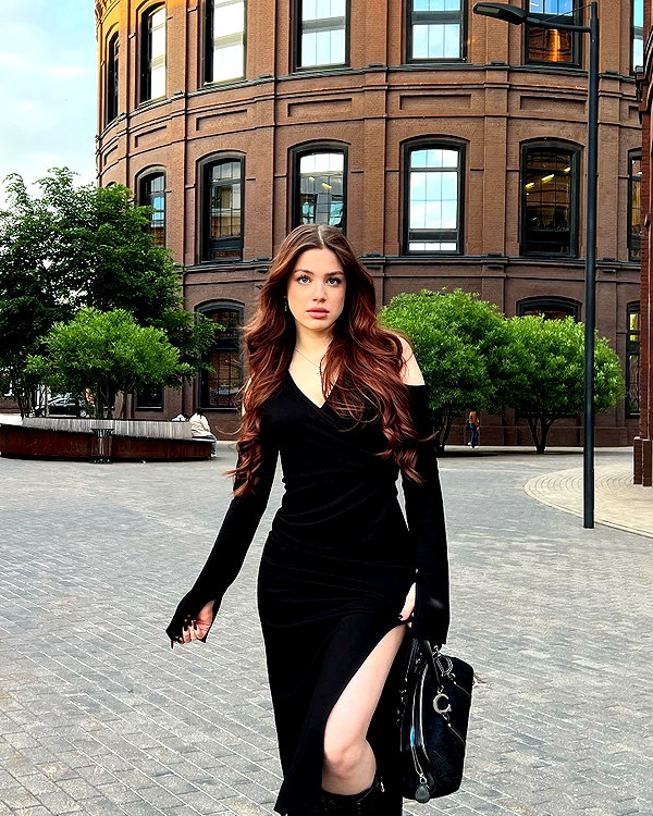 anna.utka22 instagram image archive image