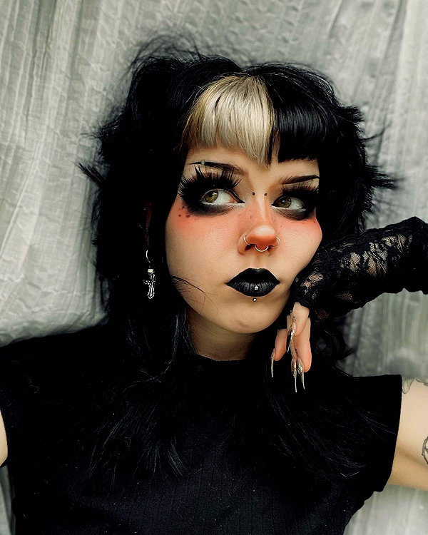 yeahimcaroline instagram image archive image