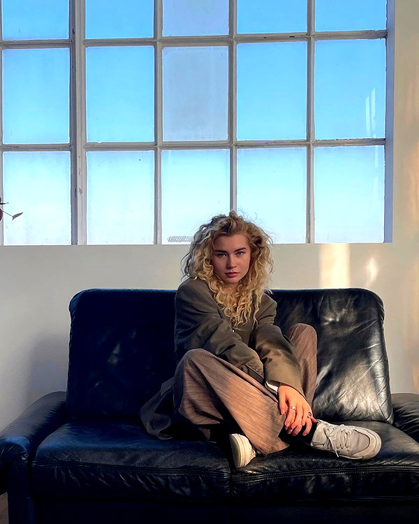 girlcalledluca instagram image archive image