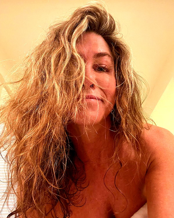 jenniferaniston instagram image archive image