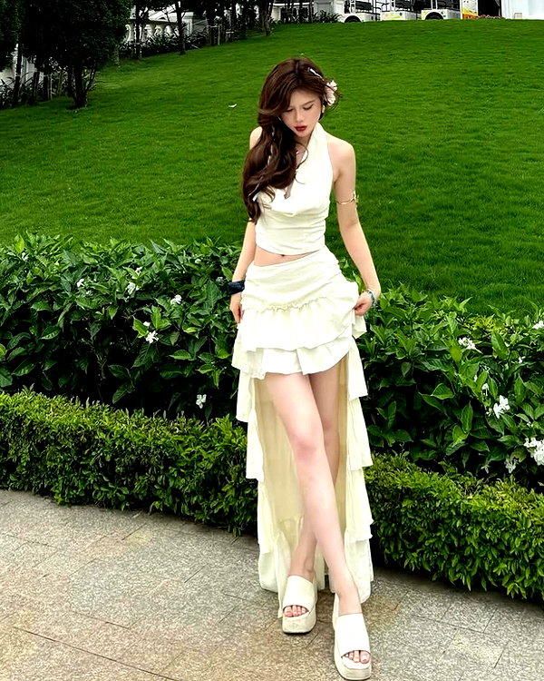 lyhythuedoxinh instagram image archive image