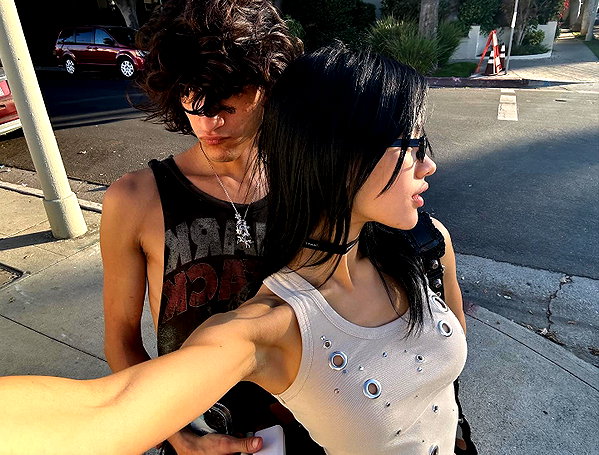 leonanaomii instagram image archive image