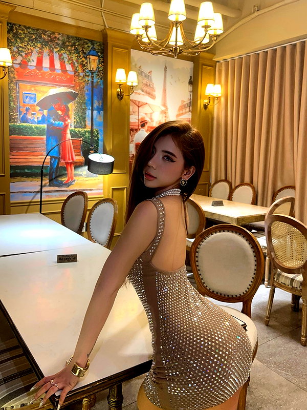 lyhythuedoxinh instagram image archive image