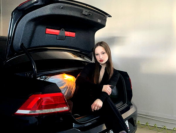 liisonnya instagram image archive image