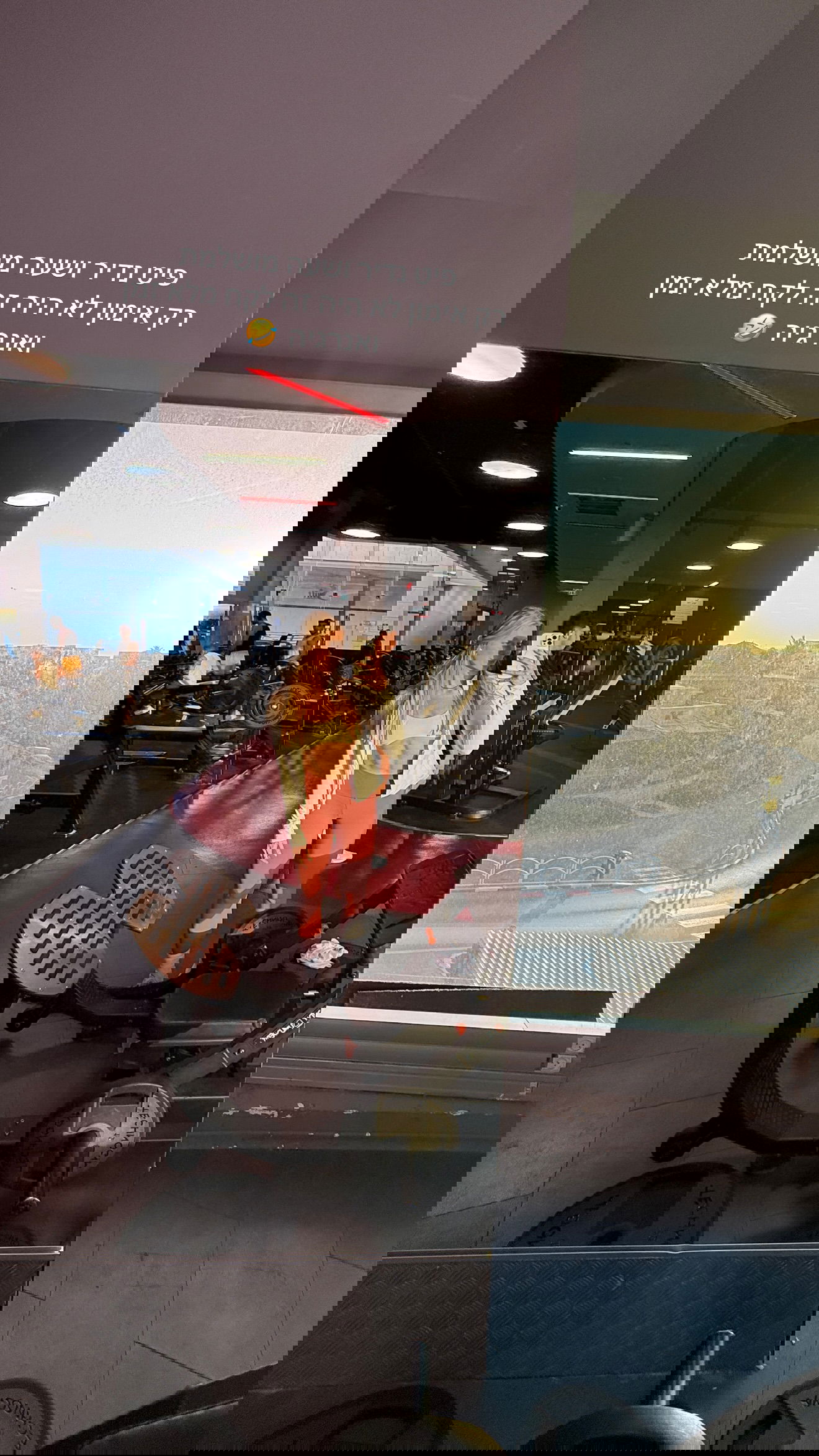 laniskot instagram image archive image