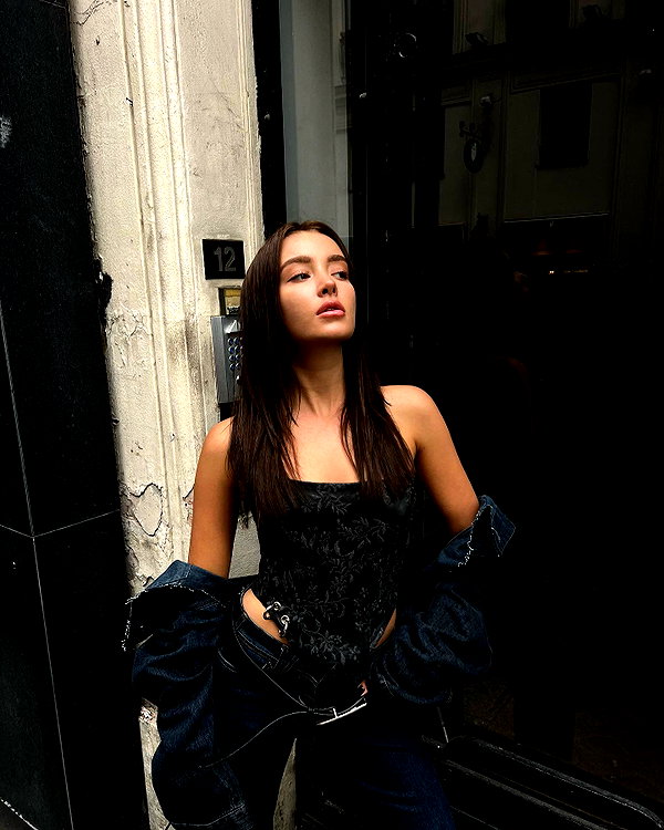 veroni22ka instagram image archive image