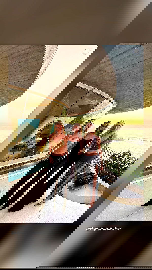 alexandramarianna alexandramarianna archive image