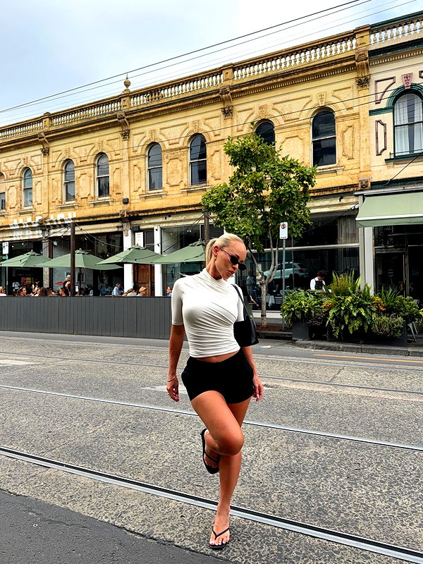 allieauton instagram image archive image