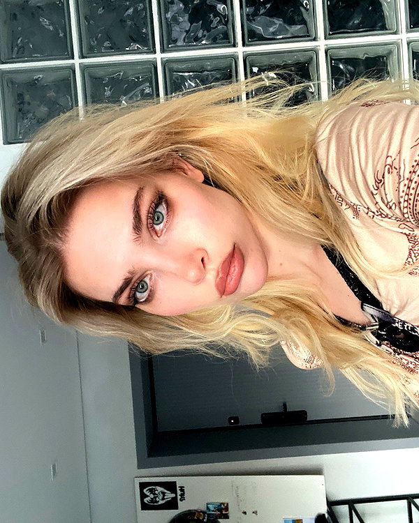 alien.hanna instagram image archive image