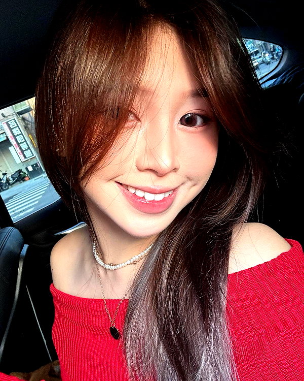 e.shao_417 instagram image archive image