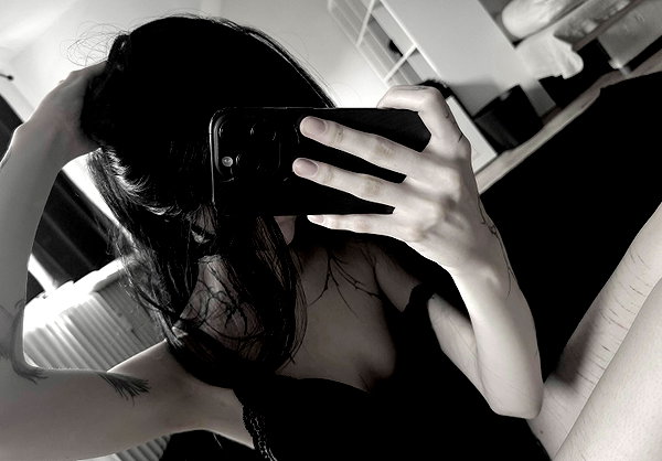 annaemiliaz instagram image archive image