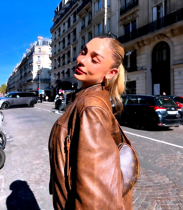 maya.keyy instagram image archive image