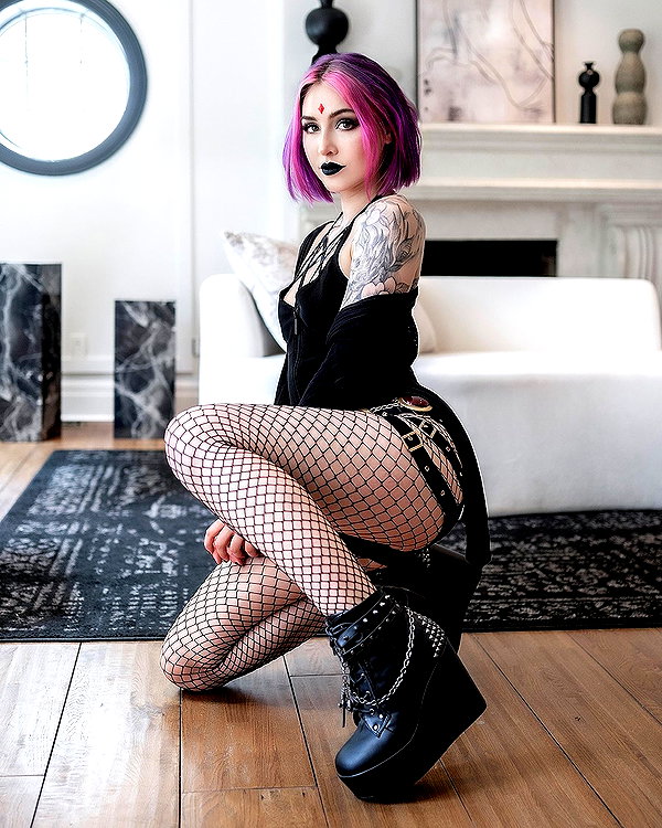 luxlo.xo instagram image archive image