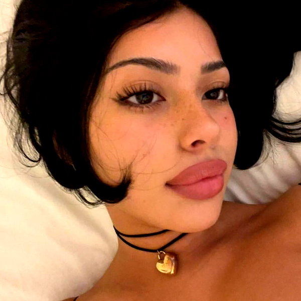 baddiesessence instagram image archive image