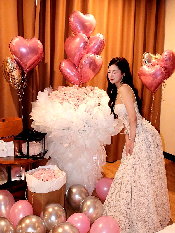 lyhythuedoxinh instagram image archive image