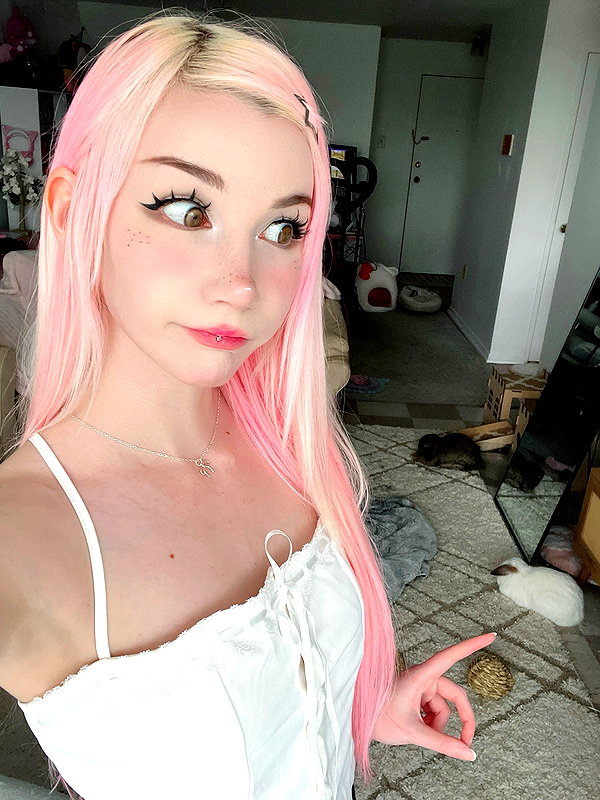 danielle.mercedie instagram image archive image