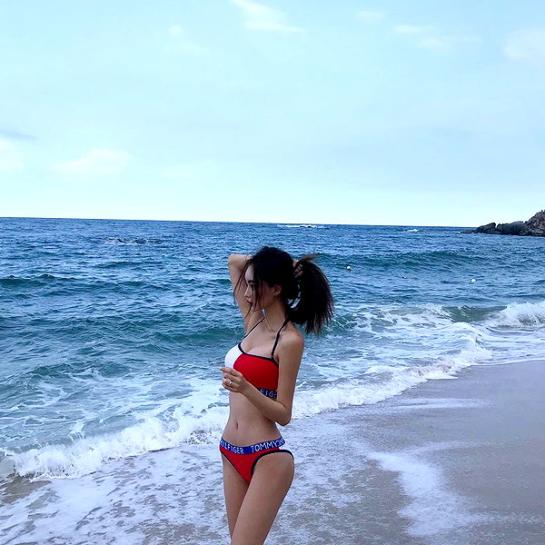 daxbin instagram image archive image