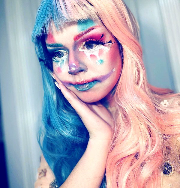 yeahimcaroline instagram image archive image