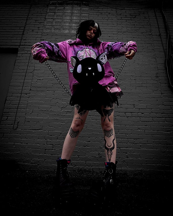 yeahimcaroline instagram image archive image