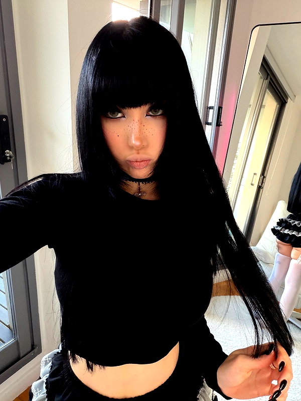 nicoleponyxo instagram image archive image
