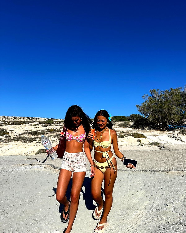 oliviaphillipps instagram image archive image
