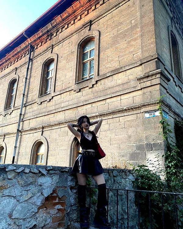 madamist_ instagram image archive image