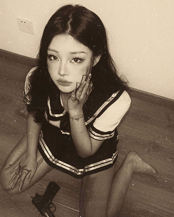 ll.lu1s instagram image archive image
