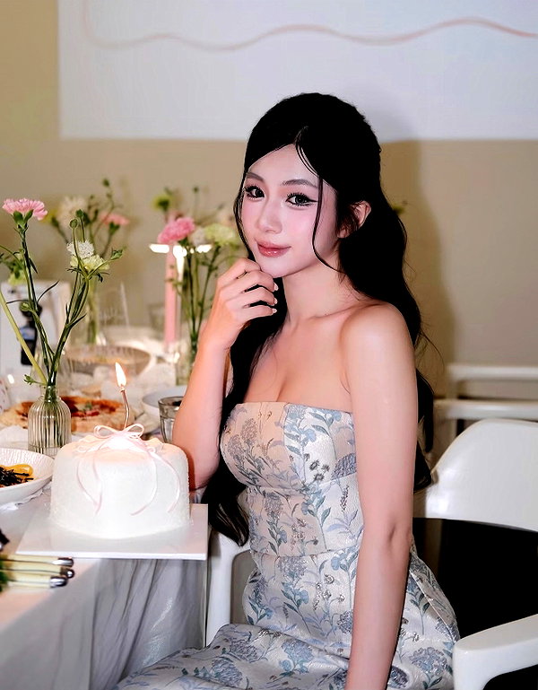 lyhythuedoxinh instagram image archive image