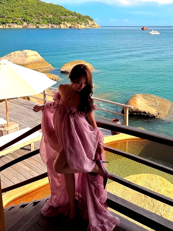 lyhythuedoxinh instagram image archive image