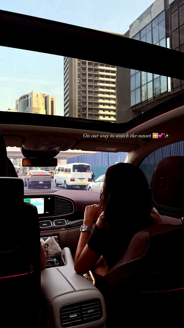 zoeliss instagram image archive image