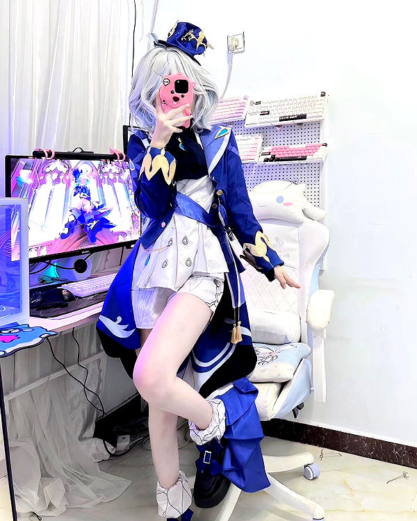 gallery_cosplayer instagram image archive image