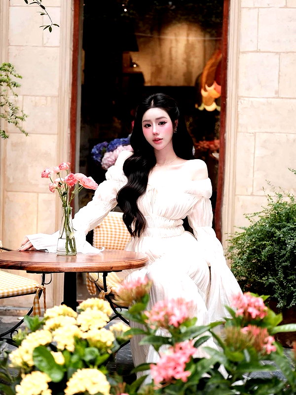 lyhythuedoxinh instagram image archive image