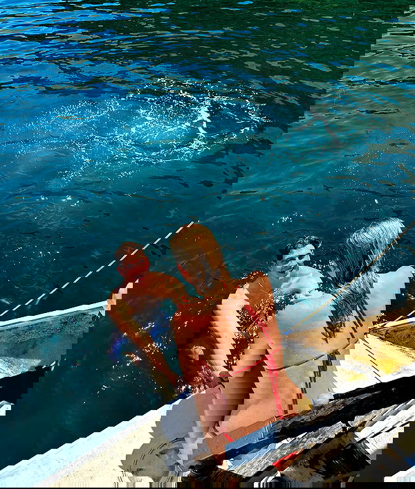 ellamwatts_ ellamwatts_ archive image