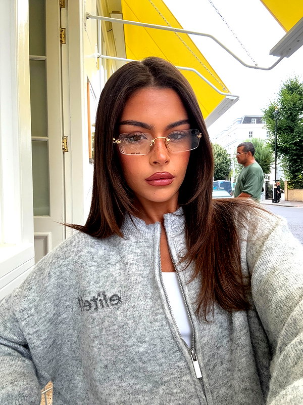 oliviaphillipps instagram image archive image