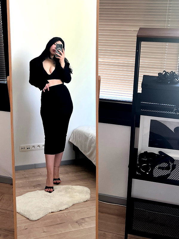 itsannaxvee instagram image archive image