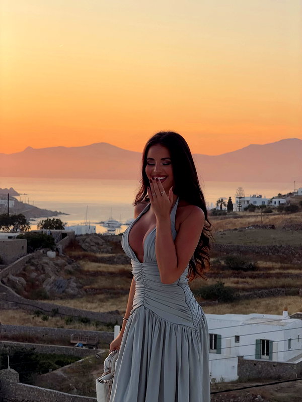 zoeliss instagram image archive image