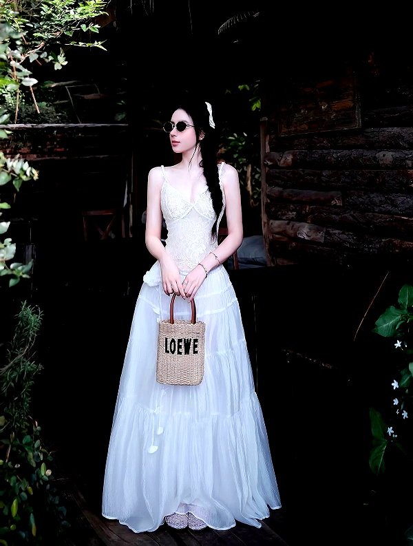 lyhythuedoxinh instagram image archive image